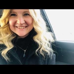 Meet your Posher, Stephanie